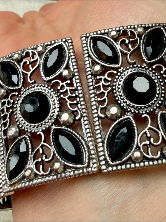 Jewelry - Silver-Tone Black Stone Filigree Stretch Bracelet